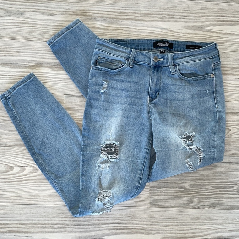 ⭐ Judy Blue Women’s Skinny Distressed Jeans – Size 29 – JB82125 ⭐